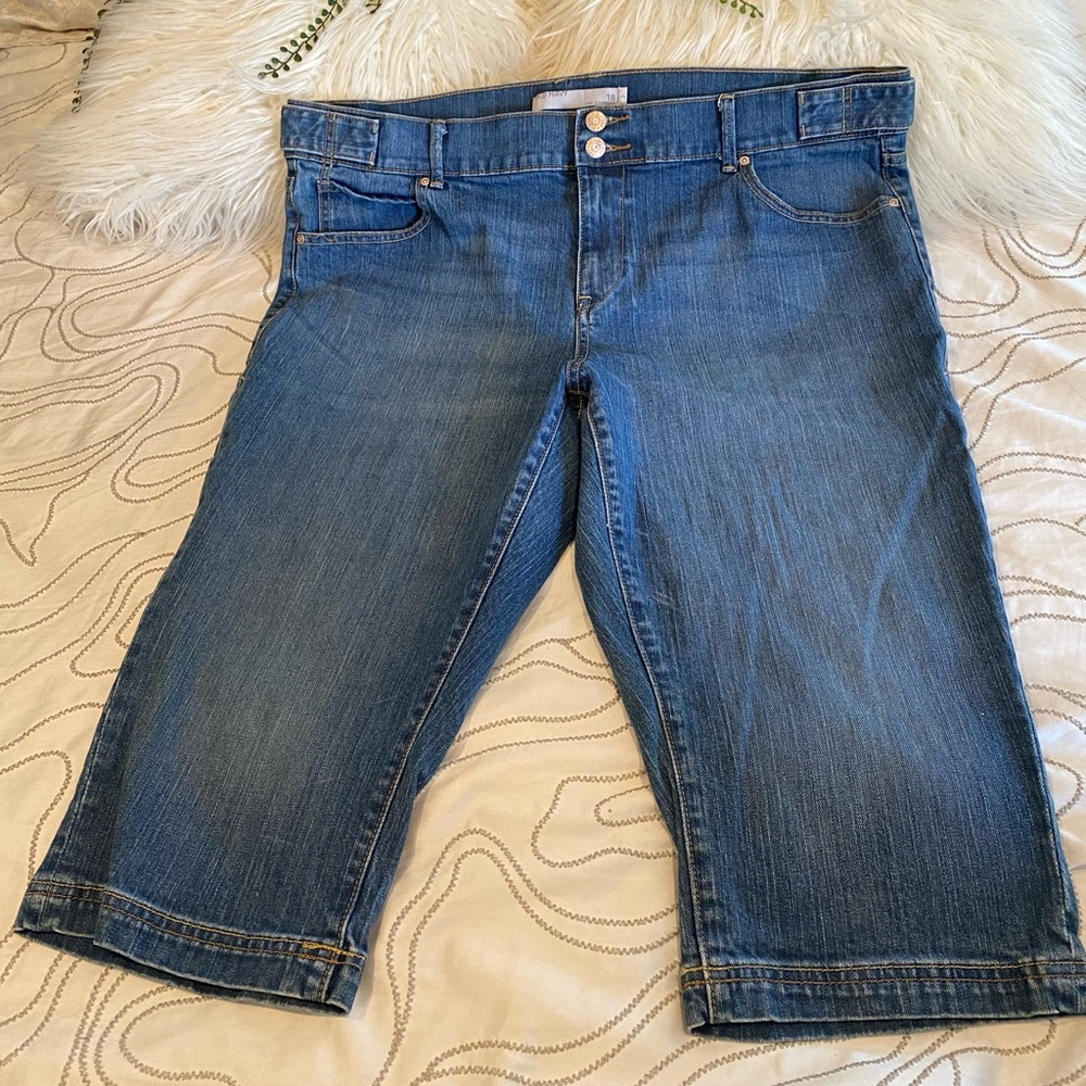 Women’s Plus Old Navy Straight Ankle Jean Size 18
